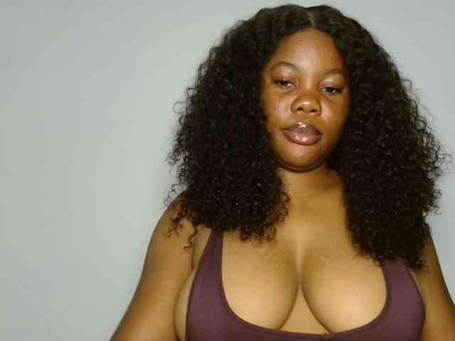 Malia8891 webcam