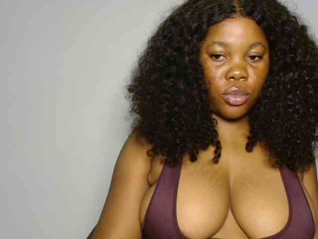 Malia8891 webcam