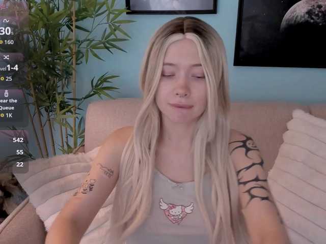 DragonFlya live cam on BongaCams