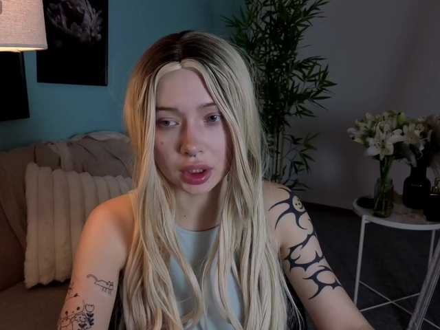 DragonFlya live cam on BongaCams