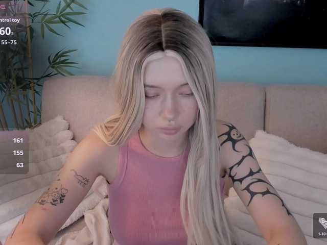 DragonFlya live cam on BongaCams