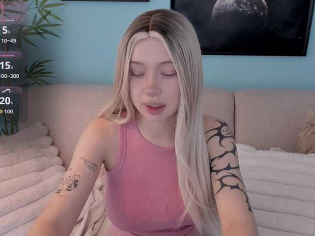 DragonFlya live cam on BongaCams