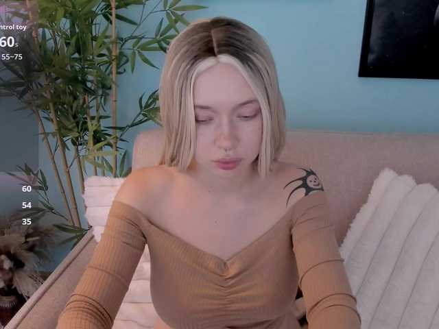 DragonFlya live cam on BongaCams
