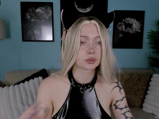 DragonFlya live cam on BongaCams