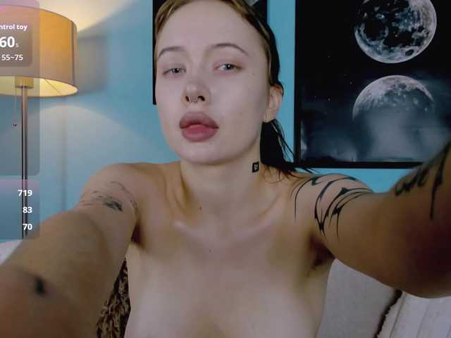 DragonFlya live cam on BongaCams