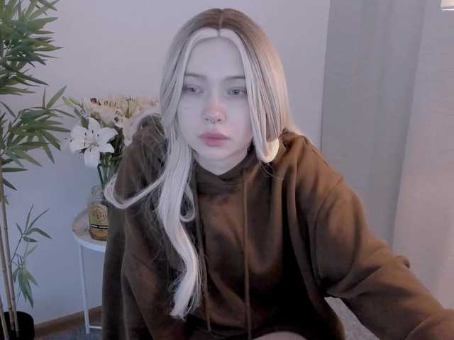 DragonFlya live cam on BongaCams