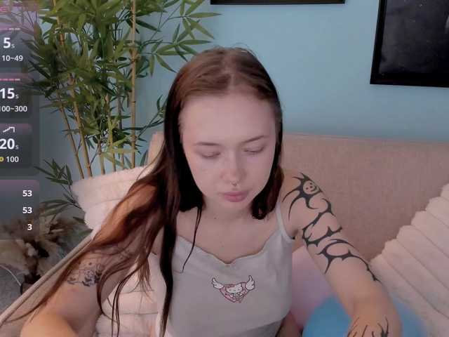 DragonFlya live webcam show