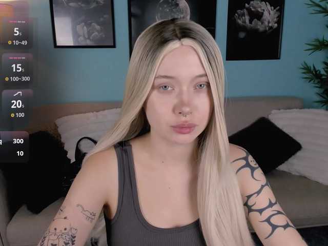 DragonFlya live webcam show