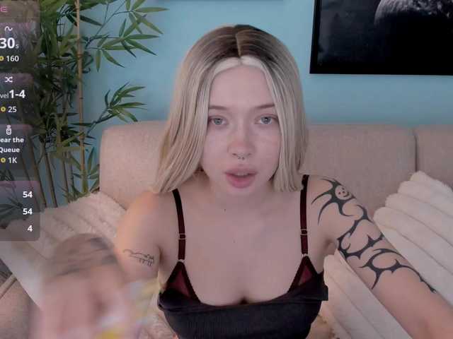 DragonFlya live cam on BongaCams