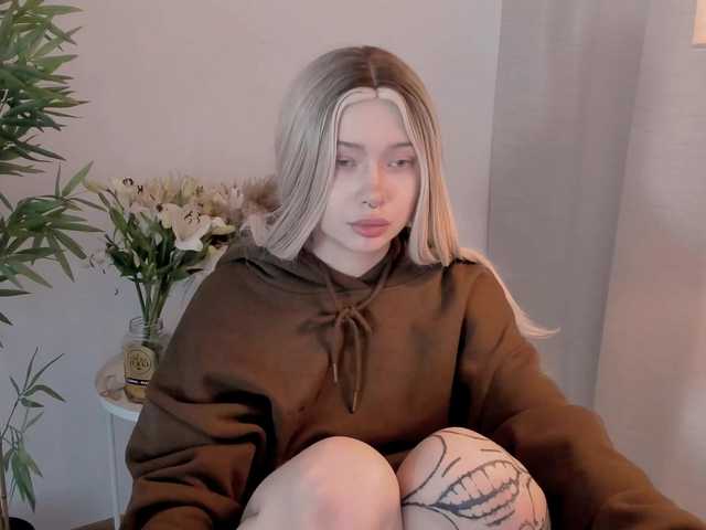 DragonFlya live cam on BongaCams