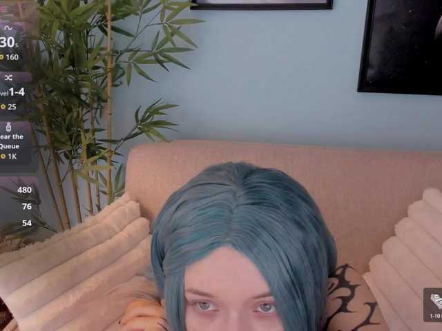 dragonflya live sex show