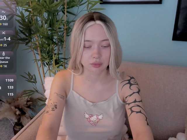 DragonFlya live cam on BongaCams
