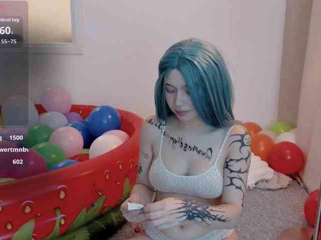 DragonFlya Sex Cam Show
