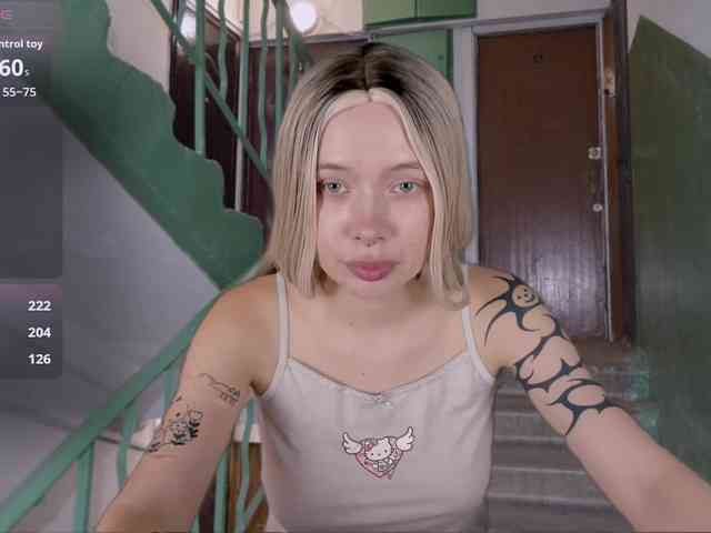 DragonFlya Sex Cam Show