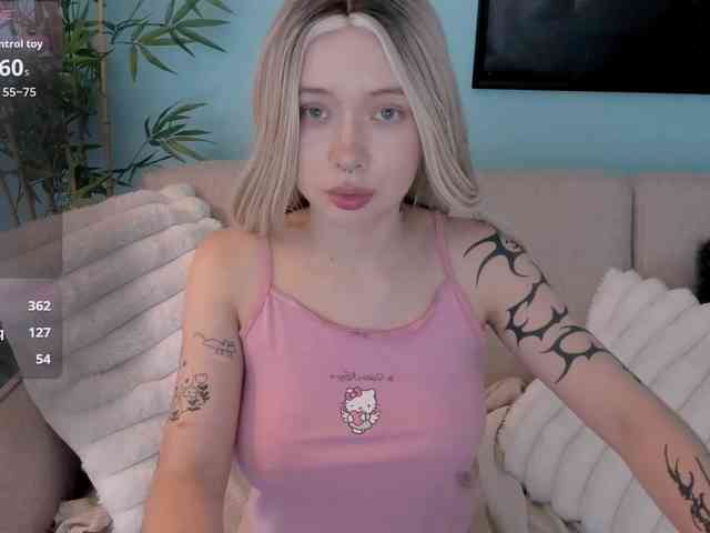 DragonFlya Sex Cam Show
