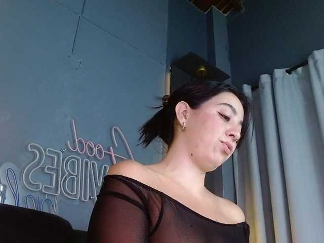 CORAL-Jeanne live cam on BongaCams