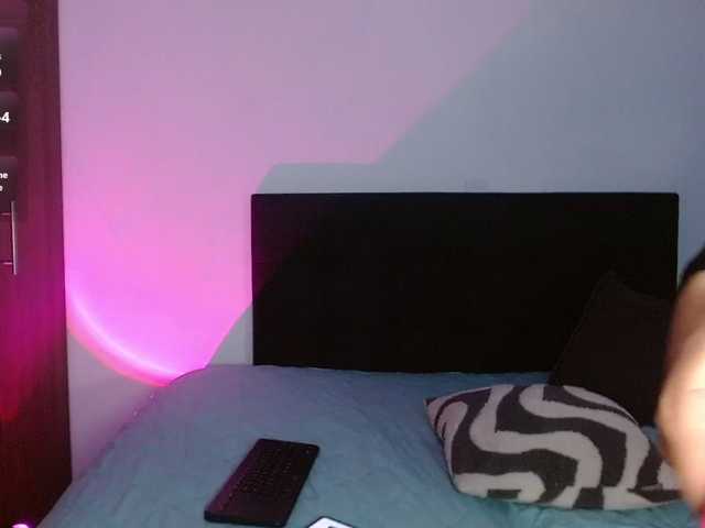 CORAL-Jeanne live cam on BongaCams