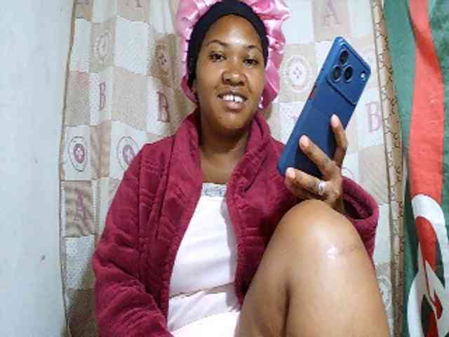 Sexy-Nathy webcam