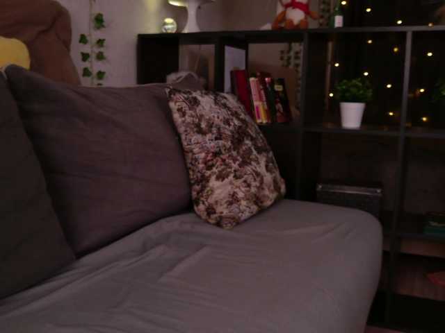 AmyLouWood live cam on BongaCams