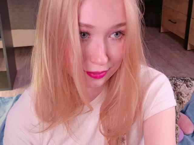 AmyLouWood webcam