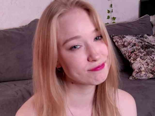 AmyLouWood webcam