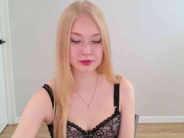 AmyLouWood webcam