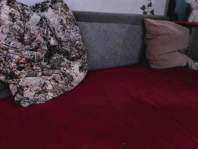 AmyLouWood webcam