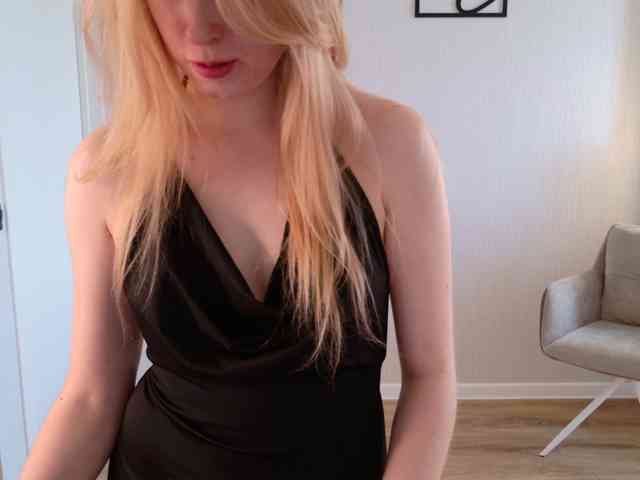 AmyLouWood webcam