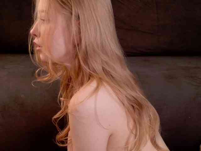 AmyLouWood webcam