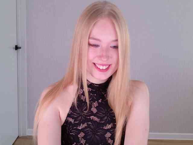AmyLouWood webcam