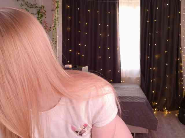 AmyLouWood webcam