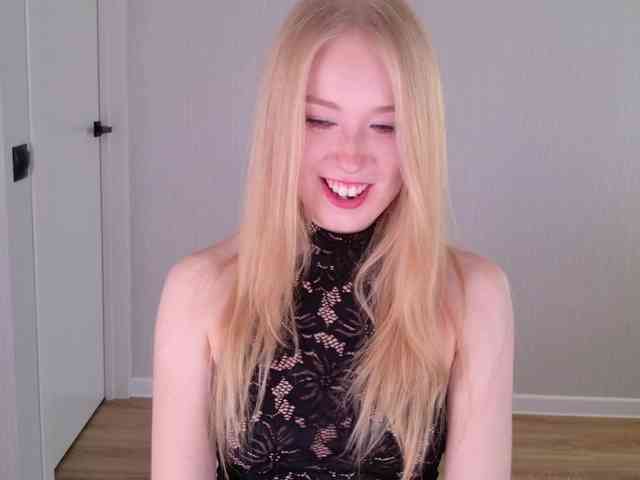 AmyLouWood webcam