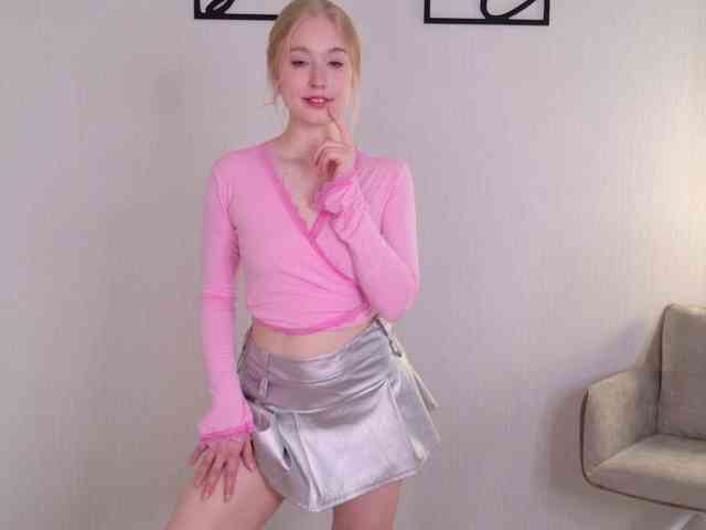 AmyLouWood webcam