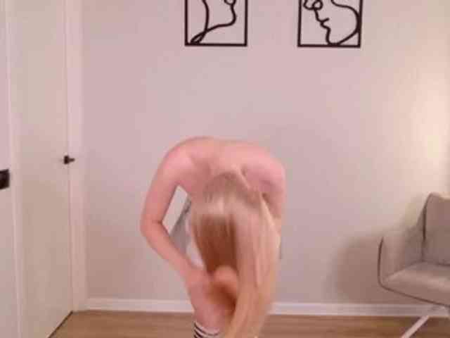 AmyLouWood webcam