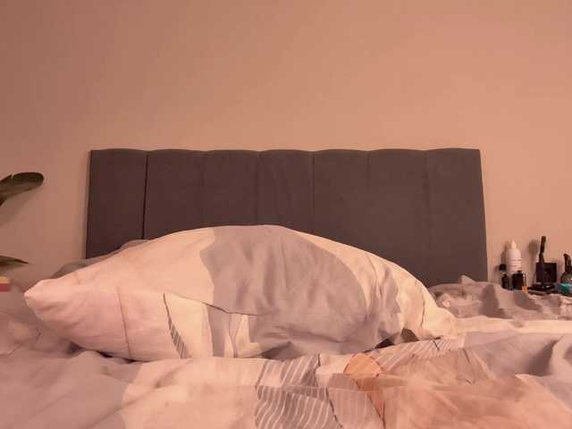 Live трансляция LanaVeeE - Runet.cam