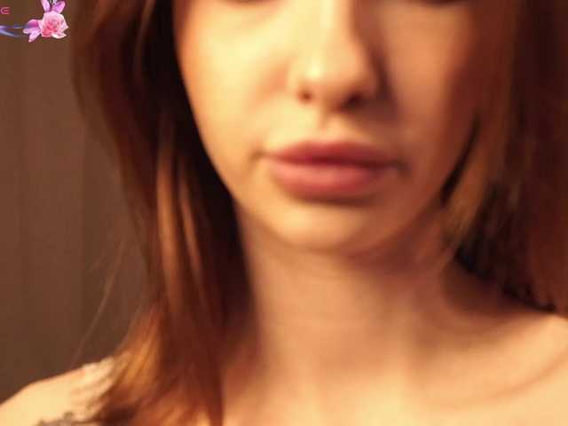 LanaVeeE live cam on BongaCams
