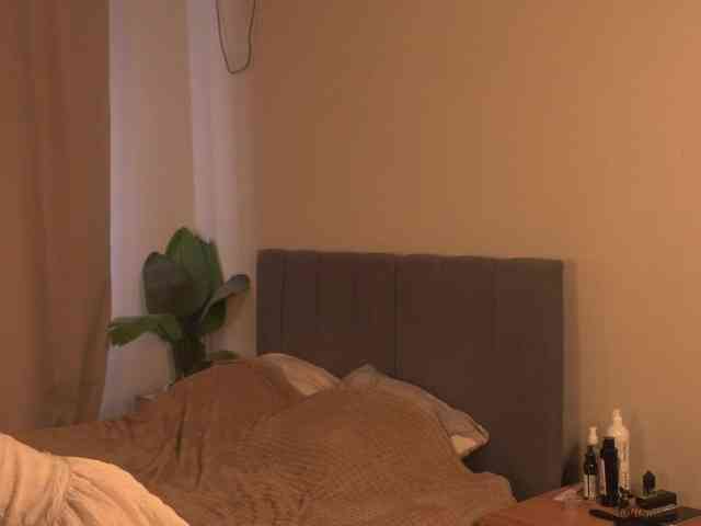 LanaVeeE webcam