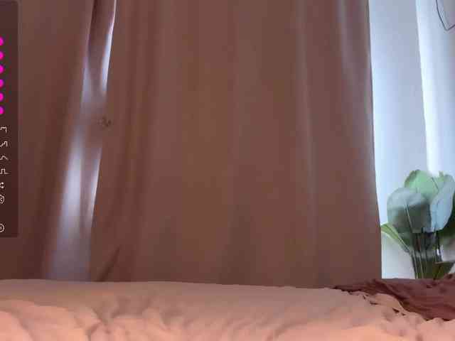 LanaVeeE webcam
