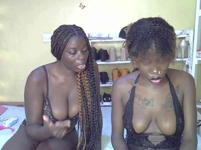 wetbarbies Live Webcam on BongaCams