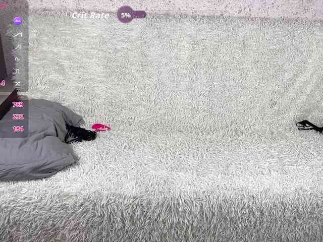 PetiteBunny webcam