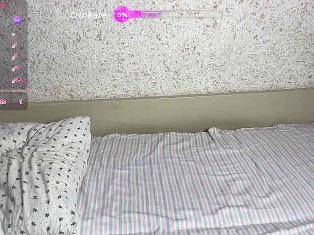 PetiteBunny webcam
