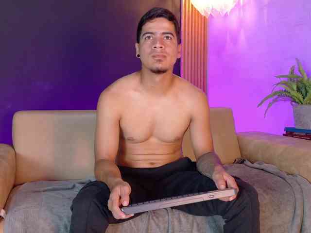 criss-hardcock Sex Cam Show