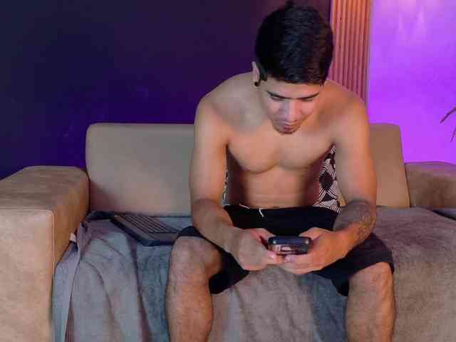 criss-hardcock Sex Cam Show