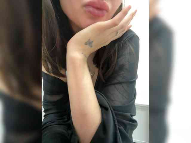 Kissska785 webcam