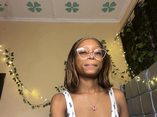 PetiteAlexa's Live Webcam