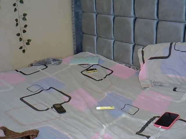 PetiteAlexa live cam on BongaCams