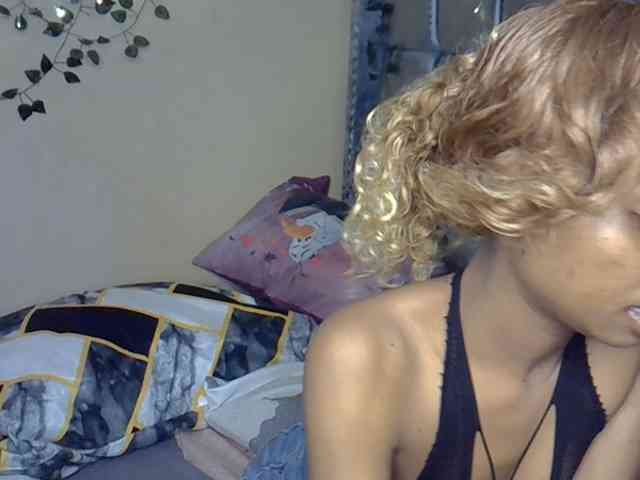 PetiteAlexa webcam