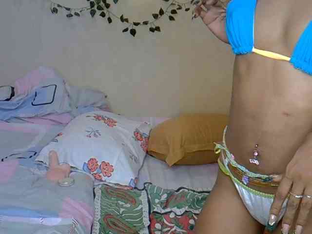 PetiteAlexa webcam
