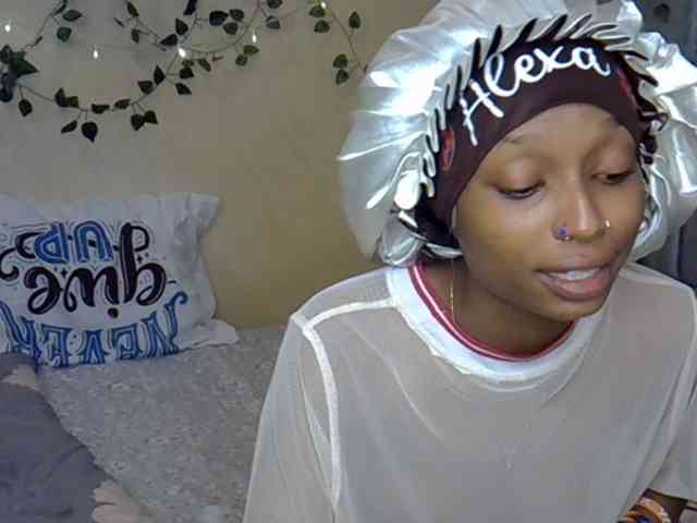 PetiteAlexa webcam