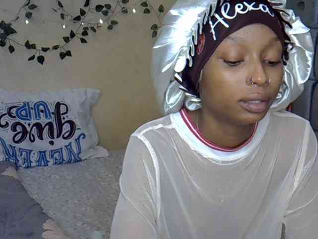 PetiteAlexa webcam